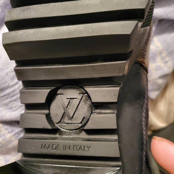 LOUIS VUITTON LAUREATE PLATFORM (Shearling) DESERT BOOT ...BELLA! - Picture 5 of 10